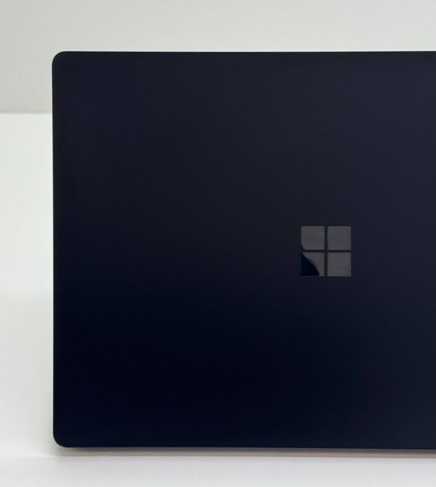 Microsoft Surface 4 — i5 1145G / 512GB NVME M2 SSD / 16GB LPDDR4X 4267