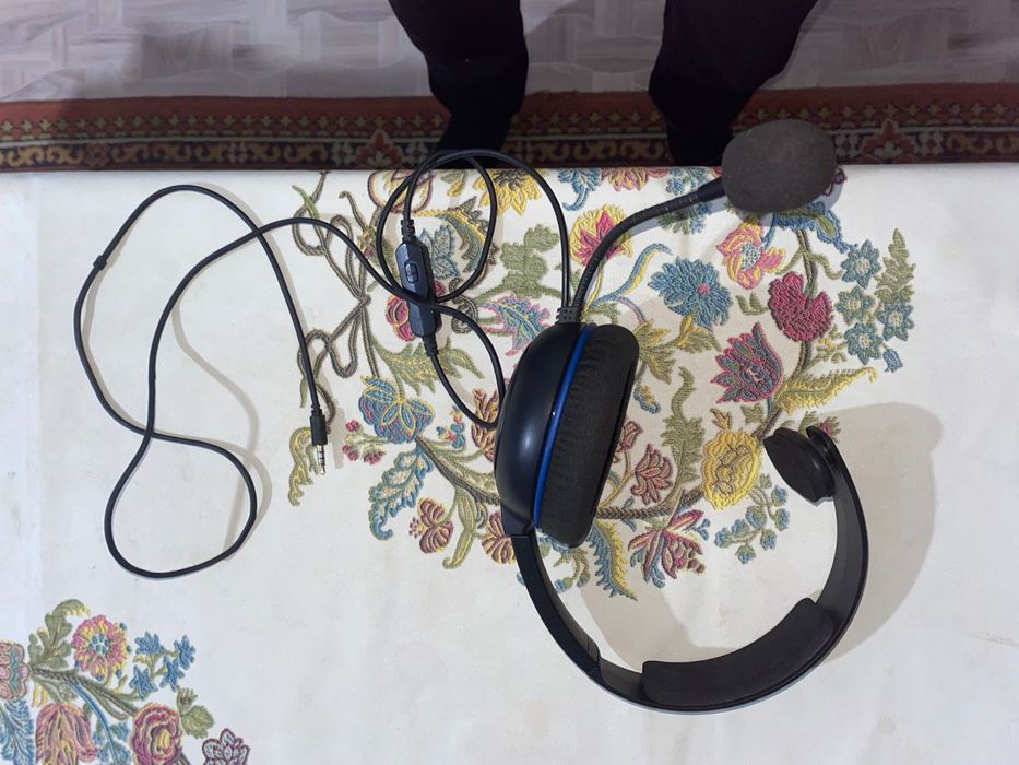 Продам Playstation 4 slim