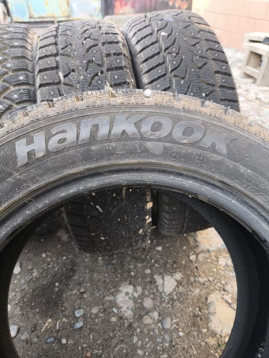 Продам шипованные шины r 16