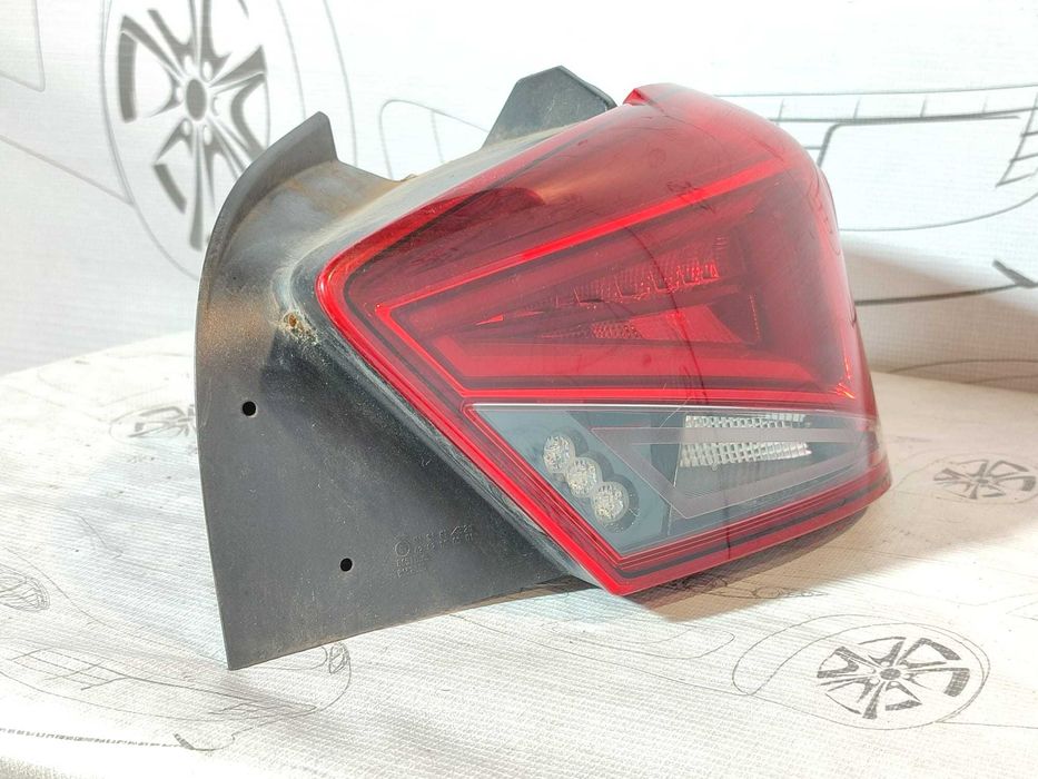 Stop aripă spate dreaptă Hatchback Seat Ibiza V KJ 2018 1.0 Benzină Cod OEM: 6F0945208J (5G3)