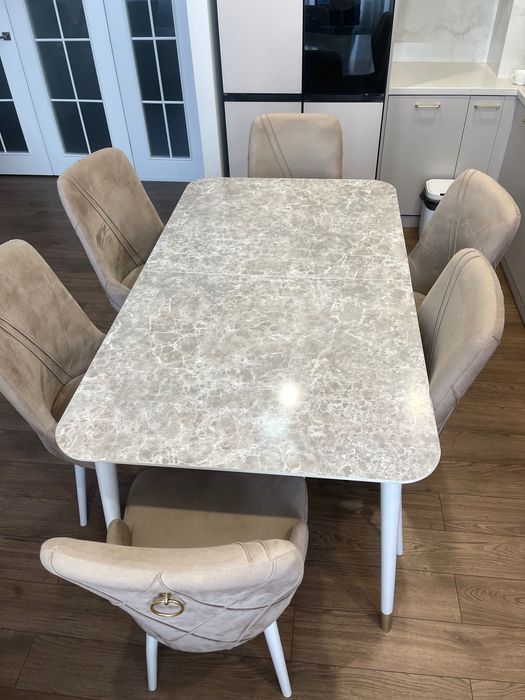 Астана,стол со с стульями