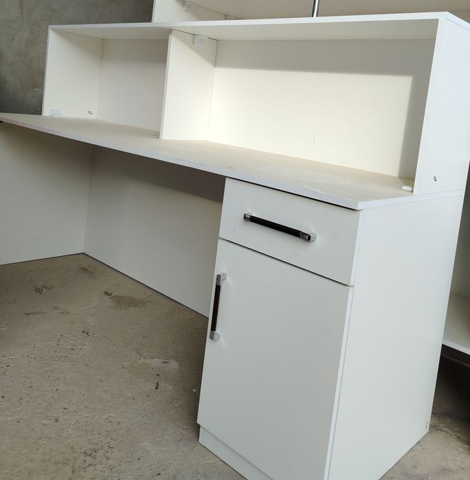 Барной стойка сотилади