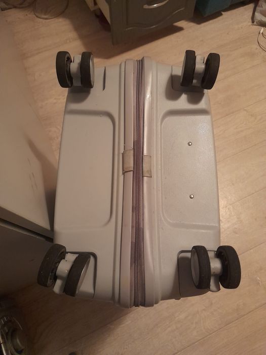 Дорожная сумка на колёсах