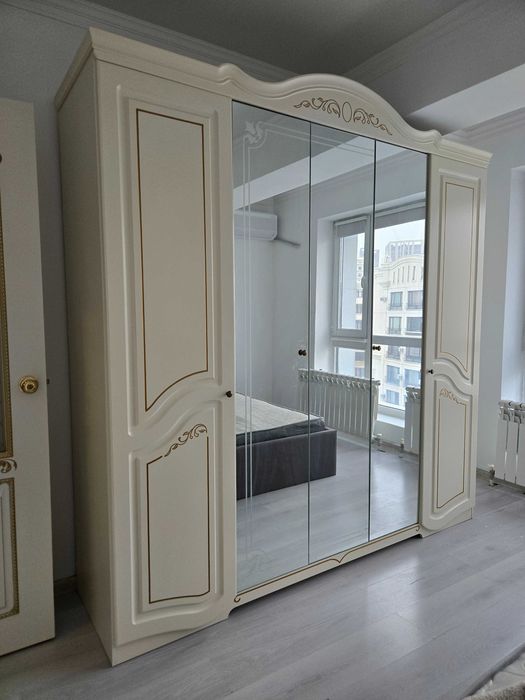 Шкаф  для одежды 4 секции