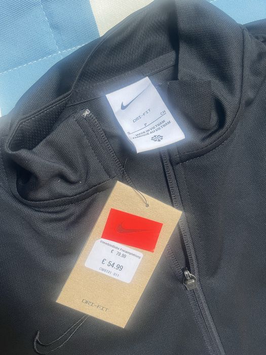 NIKE dri-fit комплект гоница и долнище S размер