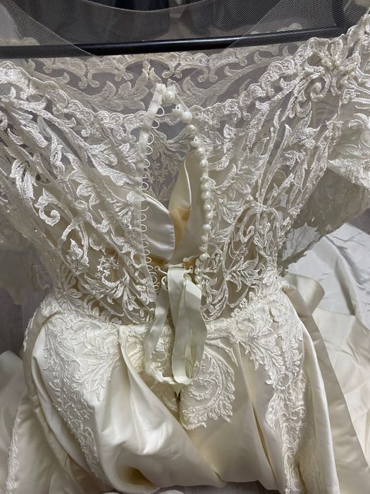 Срочно продам свадебное платья