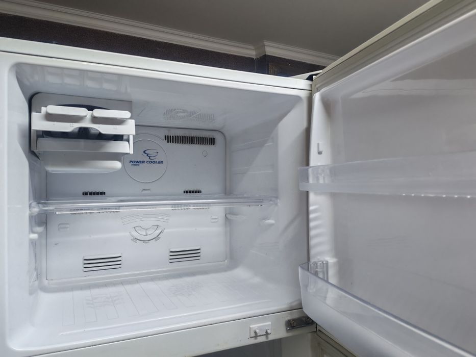 Продам холодильник Самсунг