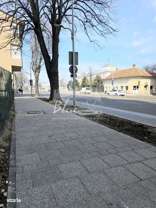 Teren 739 mp cu vizibilitate excelenta la Bulevardul Mamaia