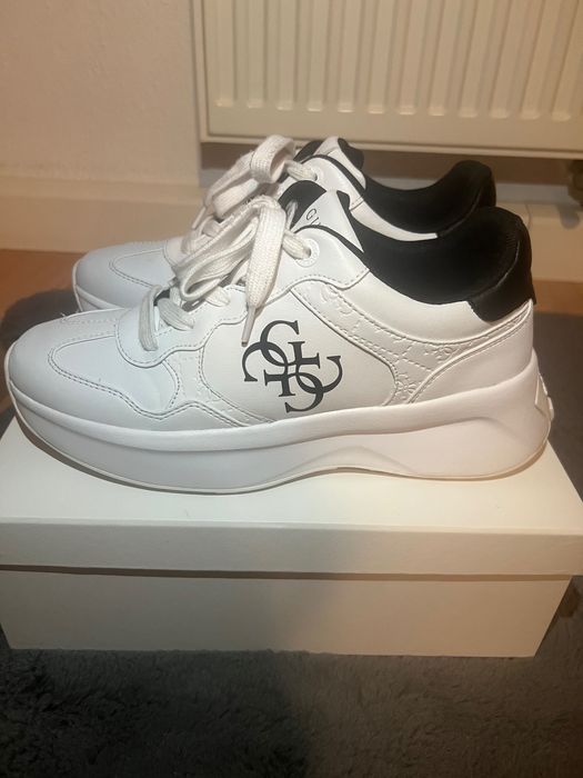 Guess оригинални обувки