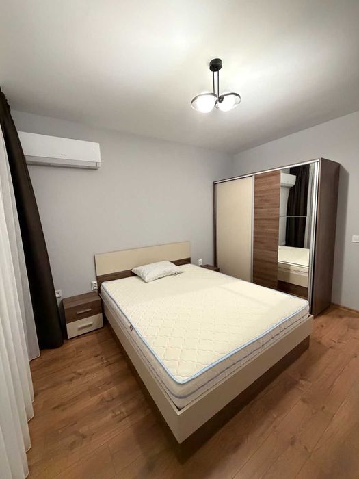 Под наем обзаведен апартамент  с паркомясто в квартал Трошево