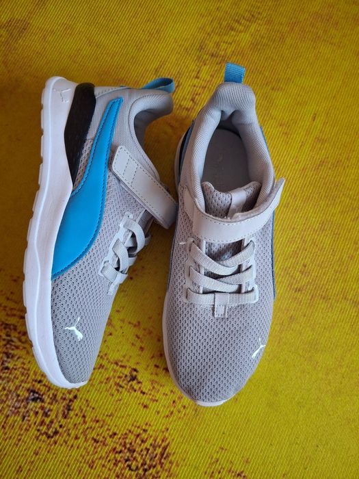 Nike 34 adidasi baieti