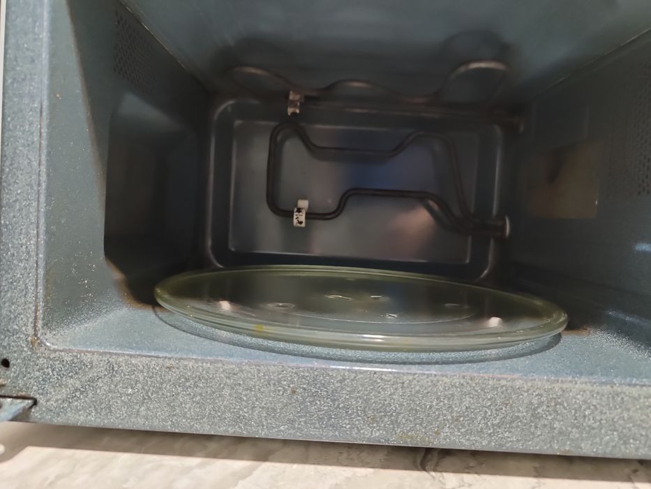 Микроволновую печь