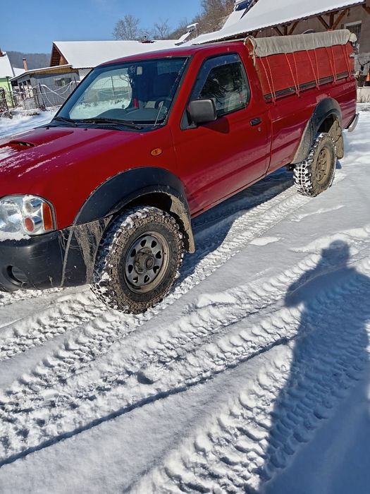 Nissan Navara D22 cu 2 locuri