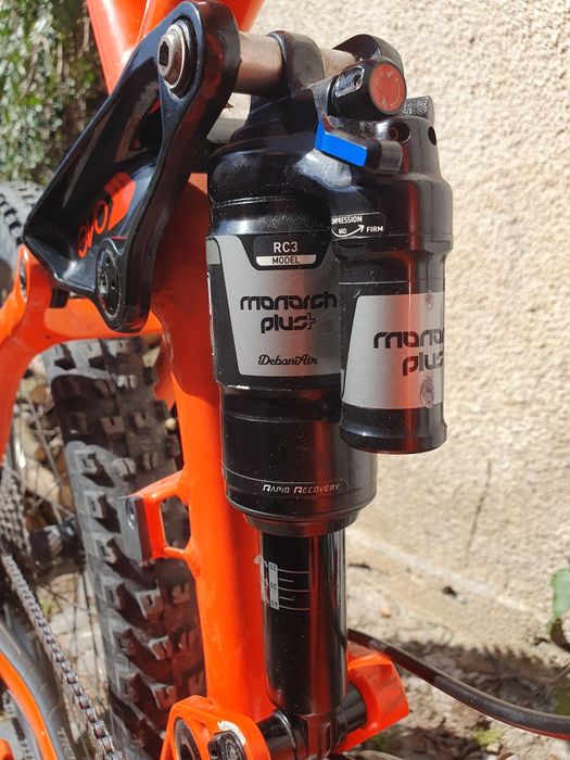 Bicicleta mtb Trek Slash 9