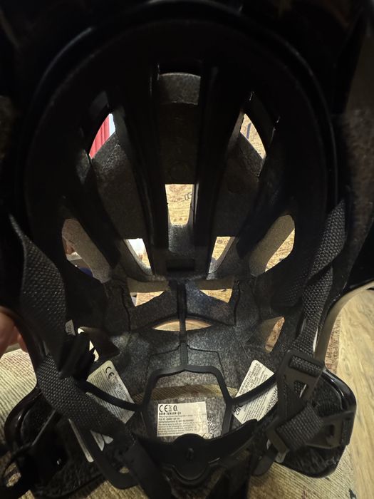 Casca MTB Abus CliffHanger MIPS. Nu fox, leatt, yt capra, canyon, specialized sau santa cruz