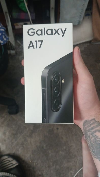 Самсунг А17 128гб