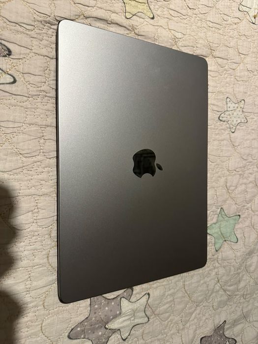 macbook m2 air 512 ssd 8gb