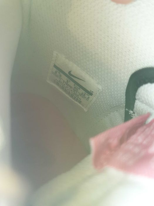 Дамски маратонки NIKE (39.5)НАМАЛЕНИ