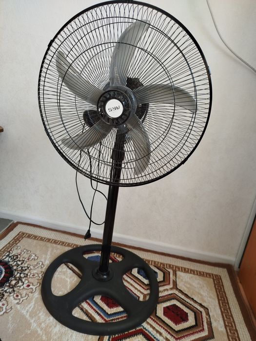 Продаю Вентилятор для кв или дома
