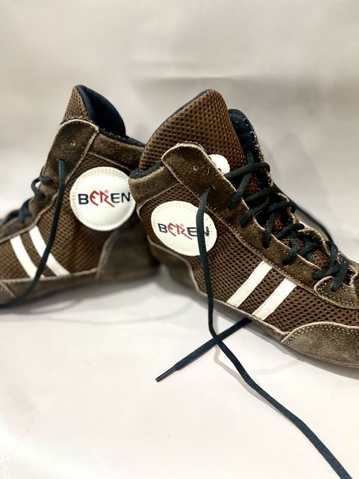 БОРЦОВКИ БЕРЕН в отличном состоянии 40 размер