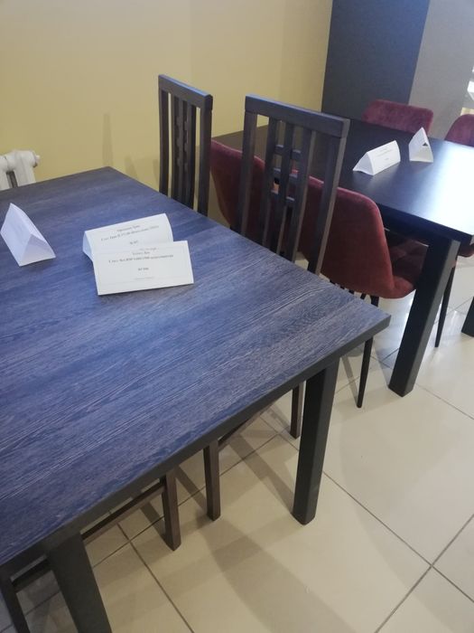 Продам стулья натуральное дерево