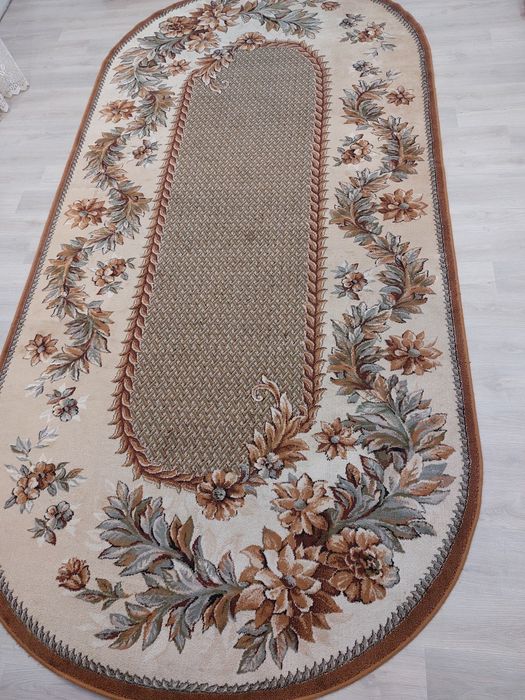 Продажа ковра шерстяной , тёплый.