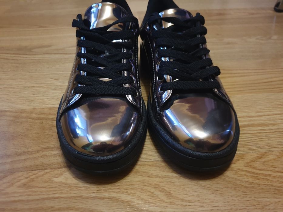 Маратонки 38 номер