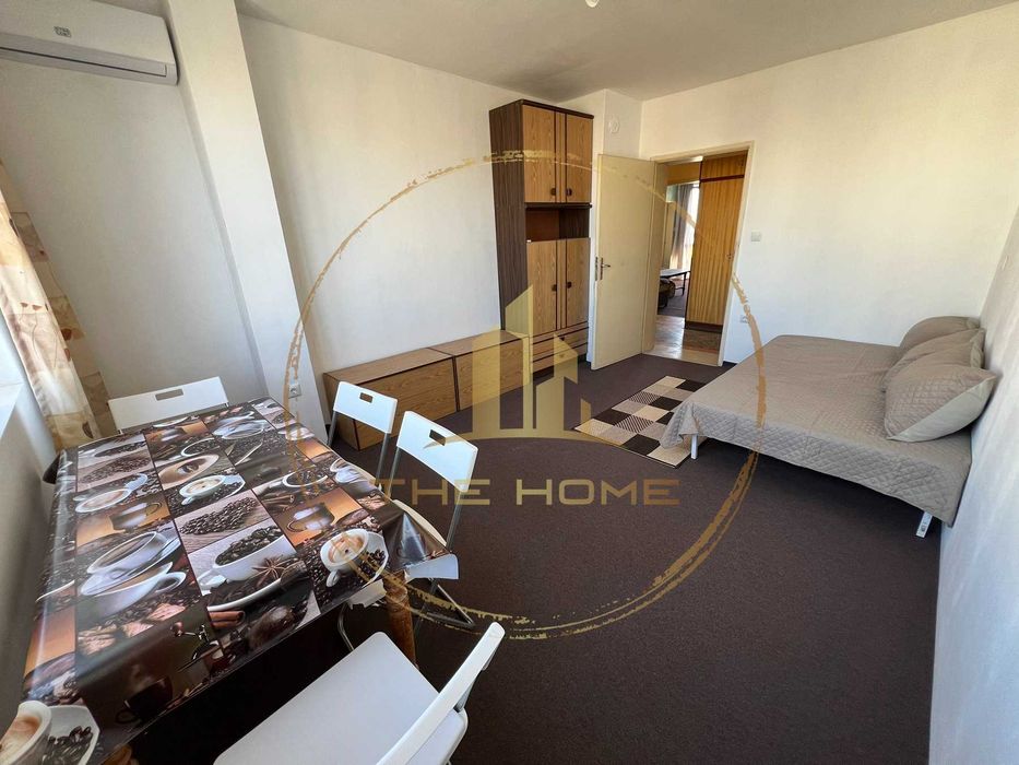 Дава се под наем Четиристаен апартамент в Варна, Лятно кино Тракия - 140 кв.м за 700 € - Снимка #1