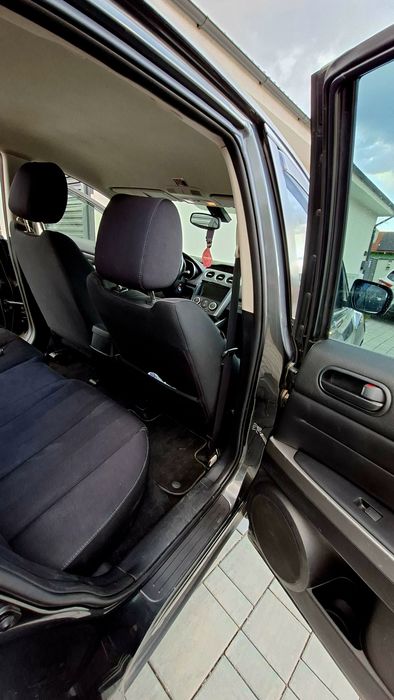 Mașina Mazda CX7 2011
