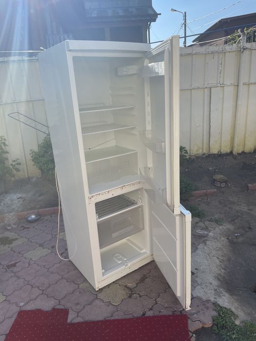 Frigider zanussi