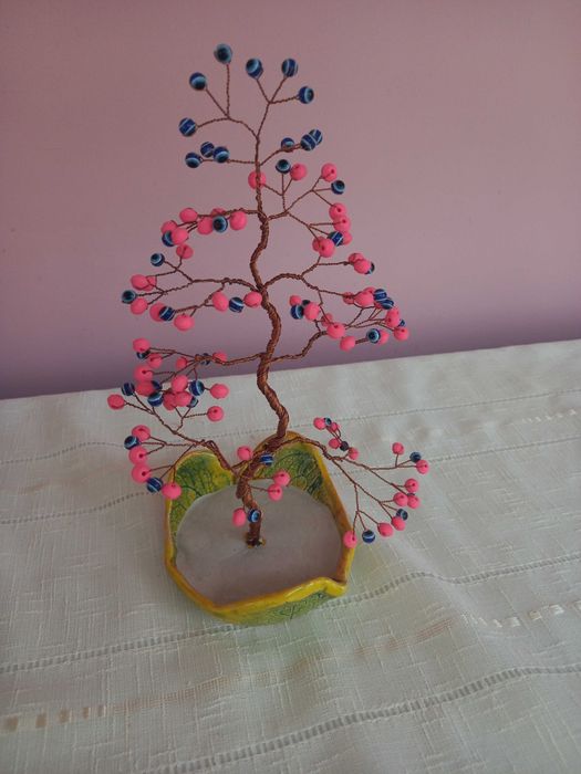 Дървета и цветя от мъниста