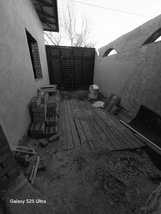 Продаю 1 соток 3 комнаты на Джаркурганский