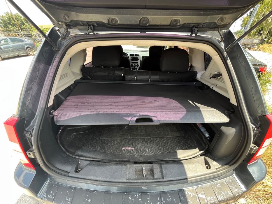 На части Jeep Cherokee 2.0tdi CRD Джип Чароки код BKD 140кс 2005год ръчка патерица KJ