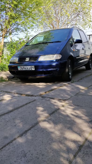 Продам семейный минивэн