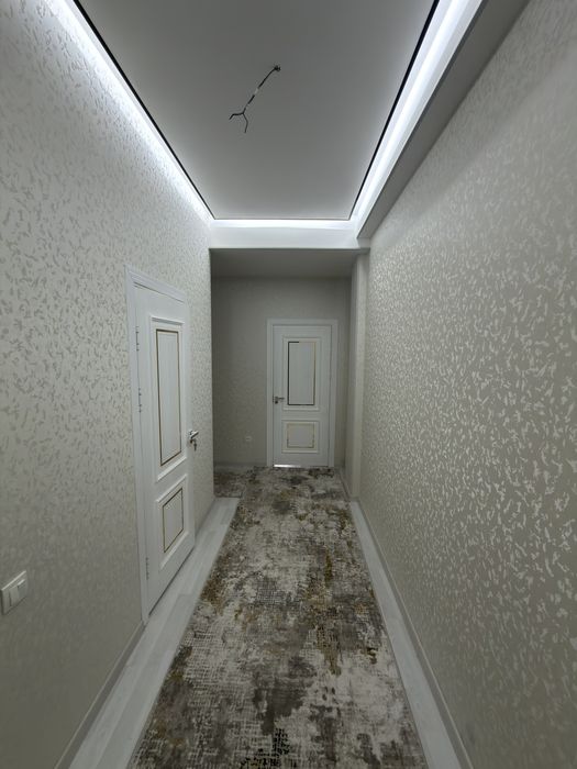 Yangi xayot tumani choshtepa metroni oldida