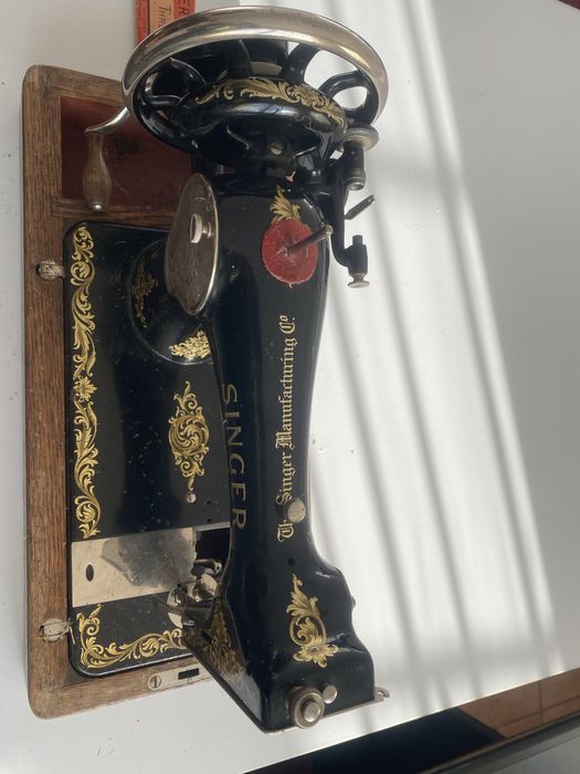 masina cusut singer black edition