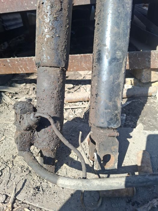 Гидроцилиндры (1 шт - 15к)