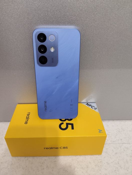 Продам смартфон realme c85