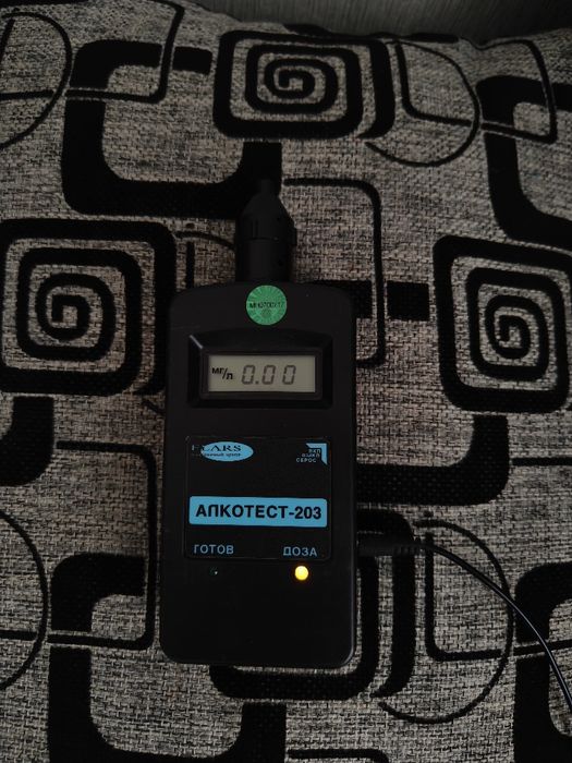 Продам алкотестер профессиональный
