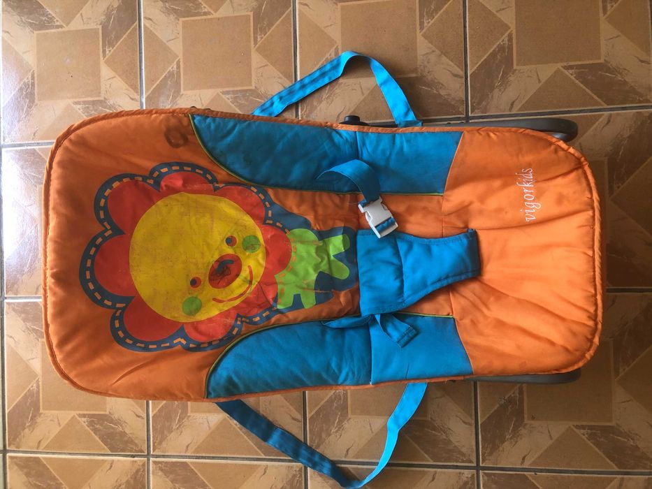 Бебешки шезлонг / бебешко столче 2 в 1