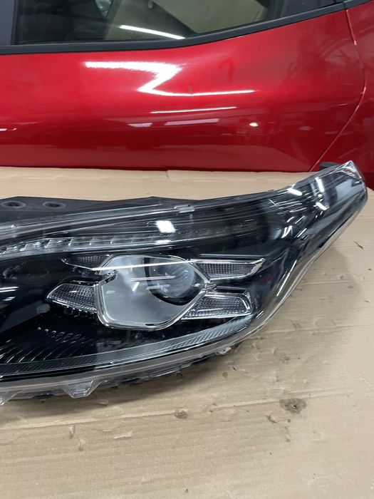 ляв фар за kia xceed
