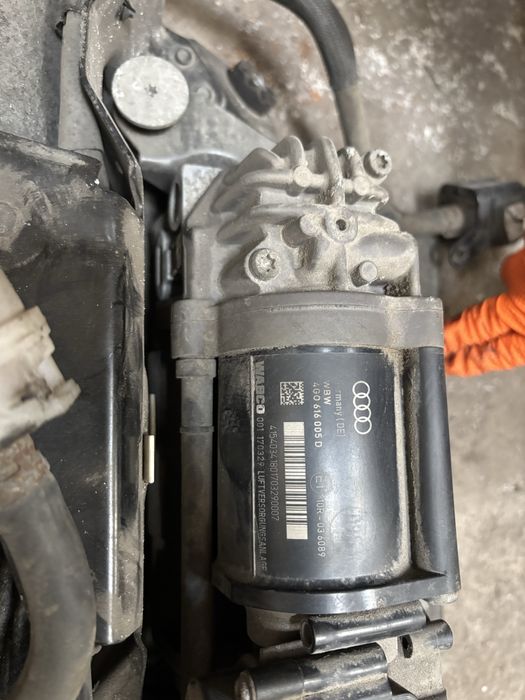 компресор за въздушно окачване  Audi A6