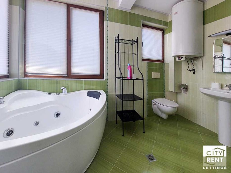 Дава се под наем Двустаен апартамент в Велико Търново, Център - 61 кв.м за 385 € - Снимка #4