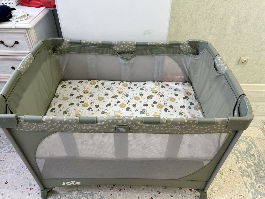 Продам кровать манеж