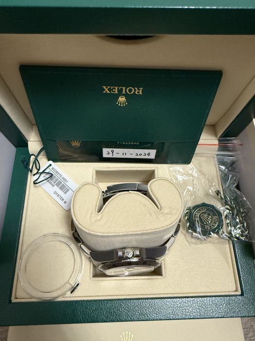 Ceas Rolex Explorer II 42 Nou Nepurtat 2024.11 Full Set
