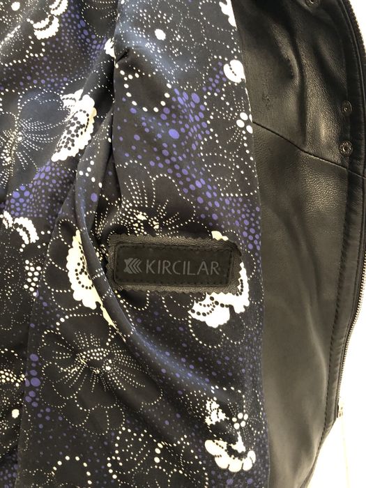 Кожаная куртка женская