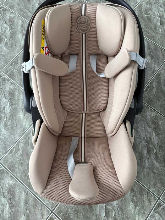 Scoica Cybex Cloud G i-Size PLUS - Almond Beige