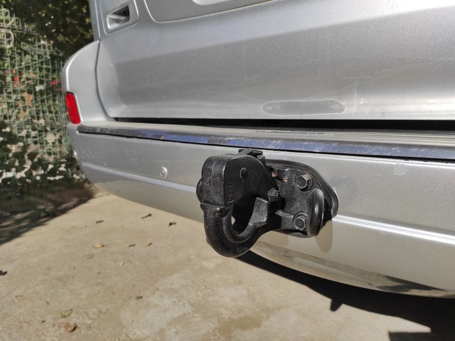 Продам фаркоп на тойота прадо 120