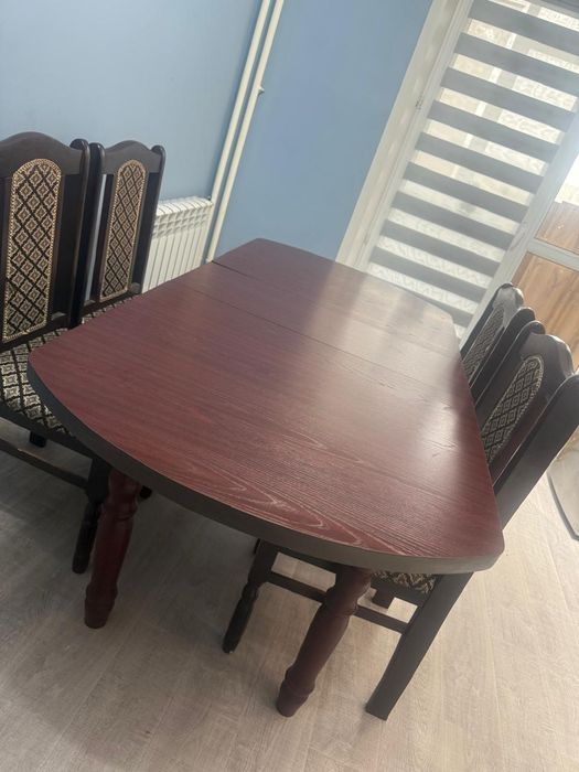 Кухонный стол,со стульями