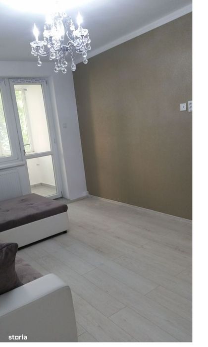 Apartament cu 3 camere decomandate, G. Enescu